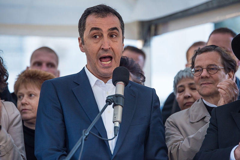 Özdemirs dunkle Vergangenheit: Warum er von politischen Ämtern zurücktreten musste